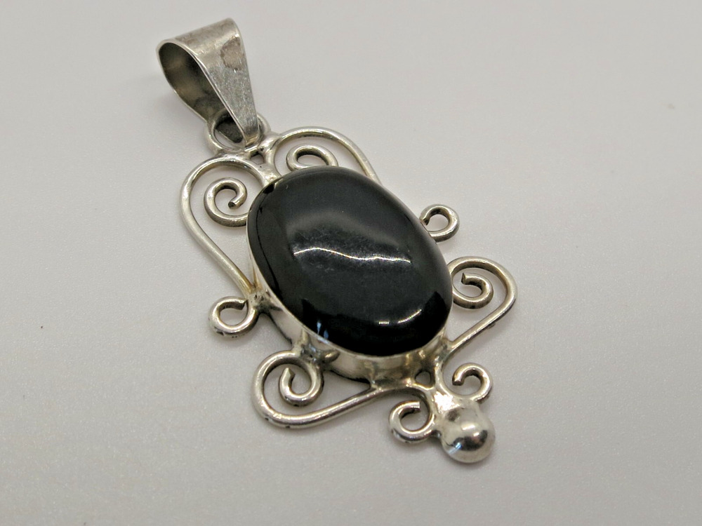 Unique Sterling Silver and Black Onyx Wire Pendant Mexico